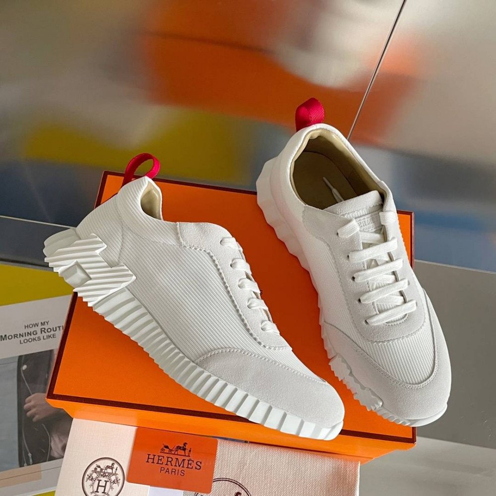 Bouncing Sneaker Bouncing Sneaker