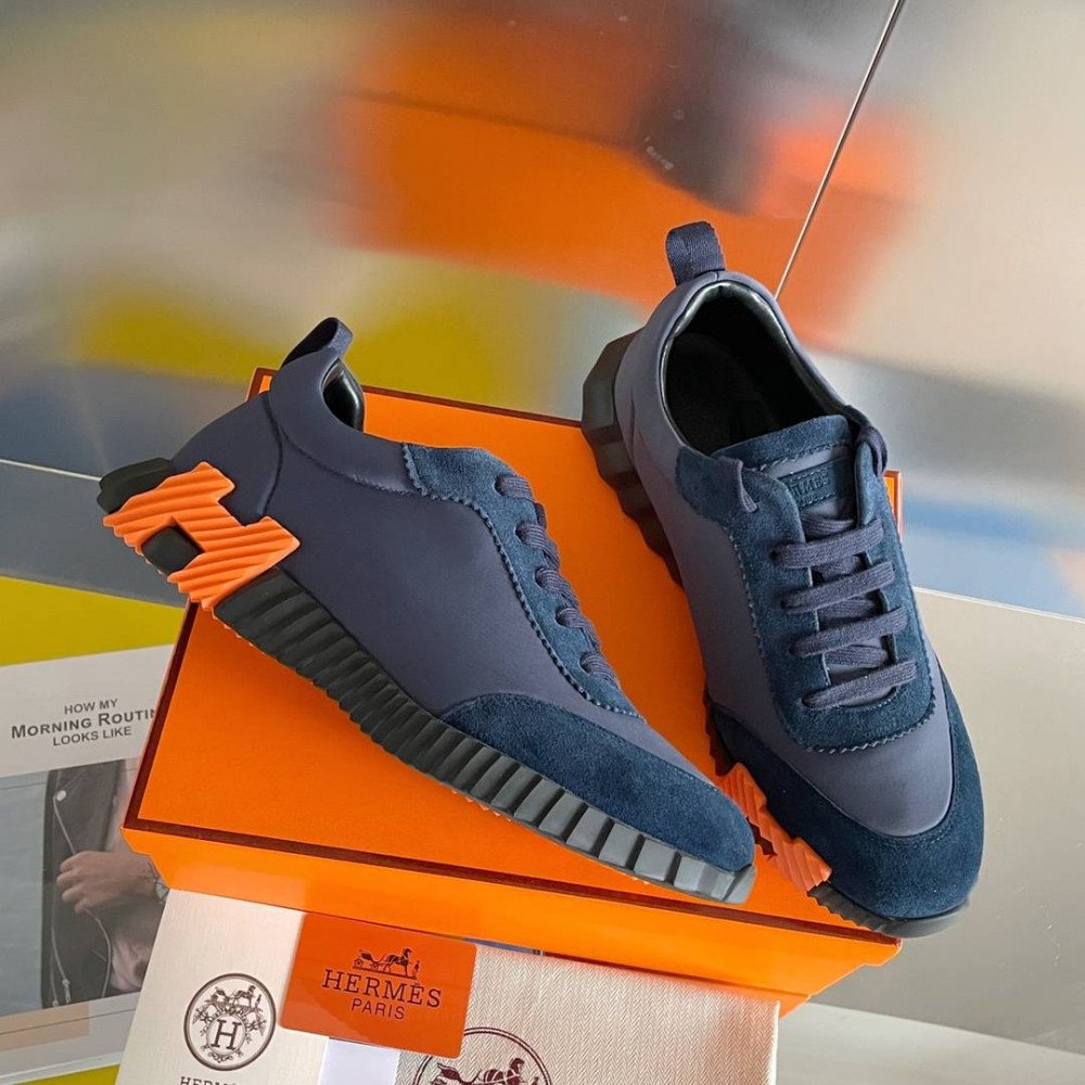 Bouncing Sneaker Bouncing Sneaker