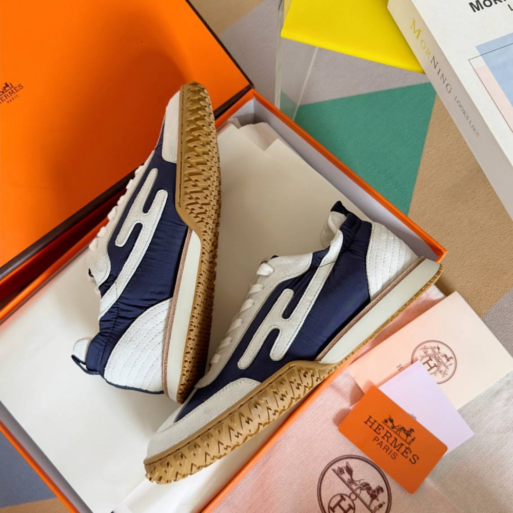 Jet Sneaker Jet Sneaker