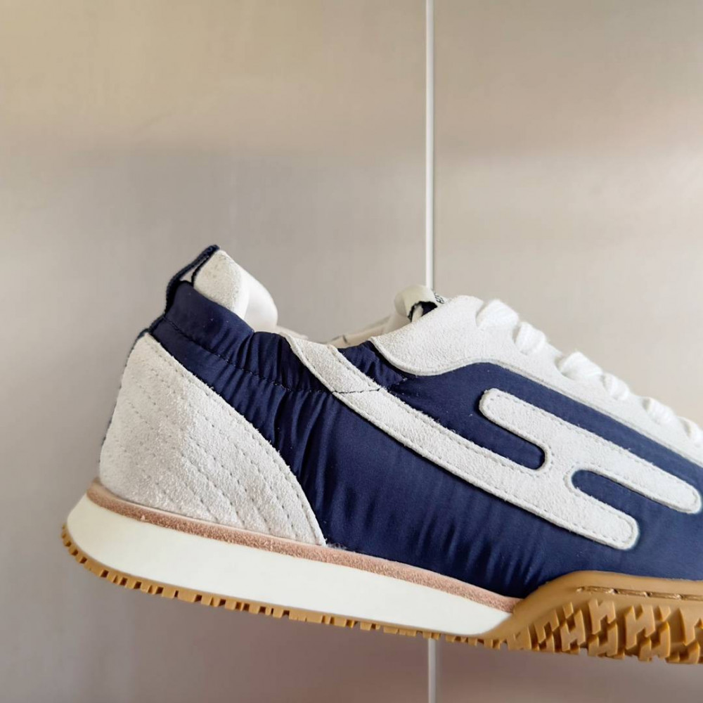 Jet Sneaker Jet Sneaker
