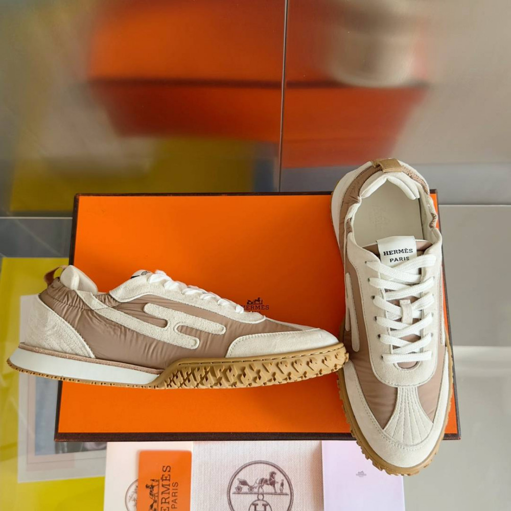 Jet Sneaker Jet Sneaker