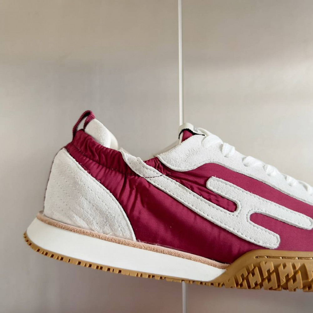 Jet Sneaker Jet Sneaker