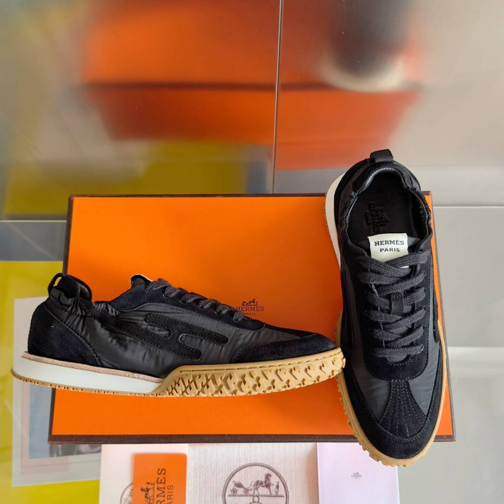 Jet Sneaker Jet Sneaker