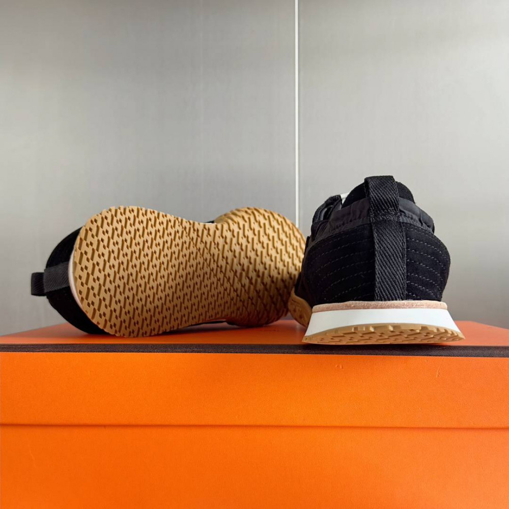Jet Sneaker Jet Sneaker