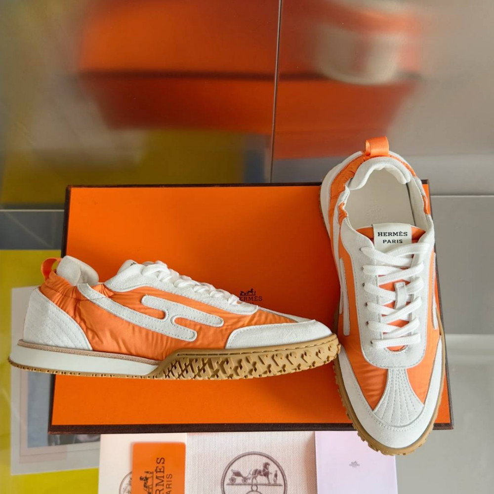 Jet Sneaker Jet Sneaker
