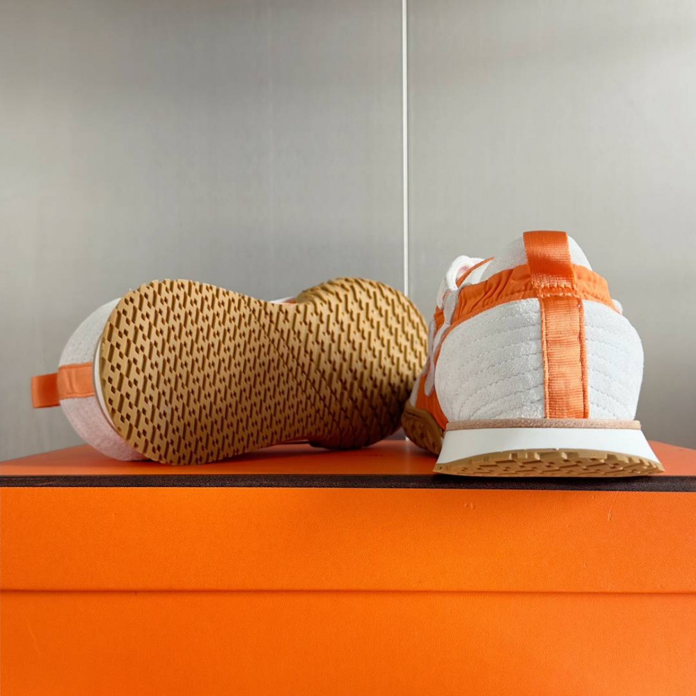 Jet Sneaker Jet Sneaker