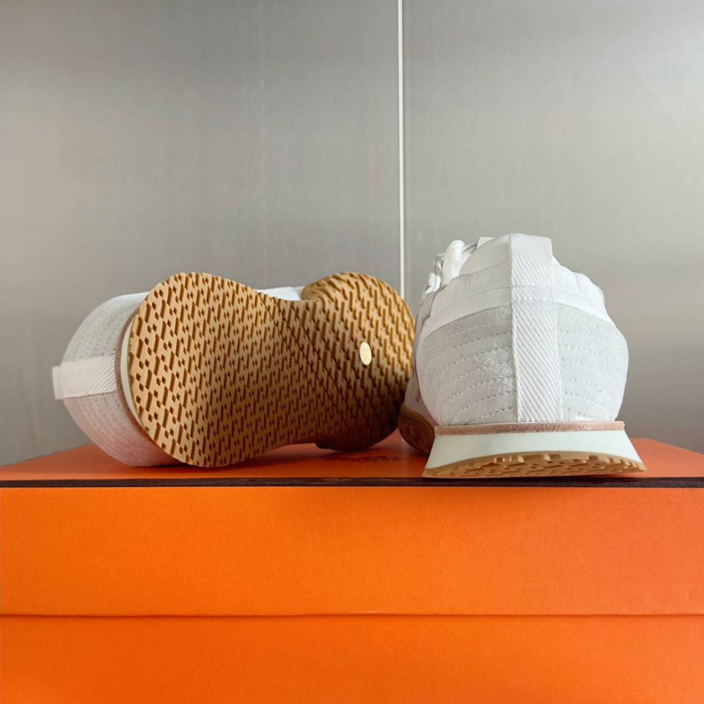 Jet Sneaker Jet Sneaker