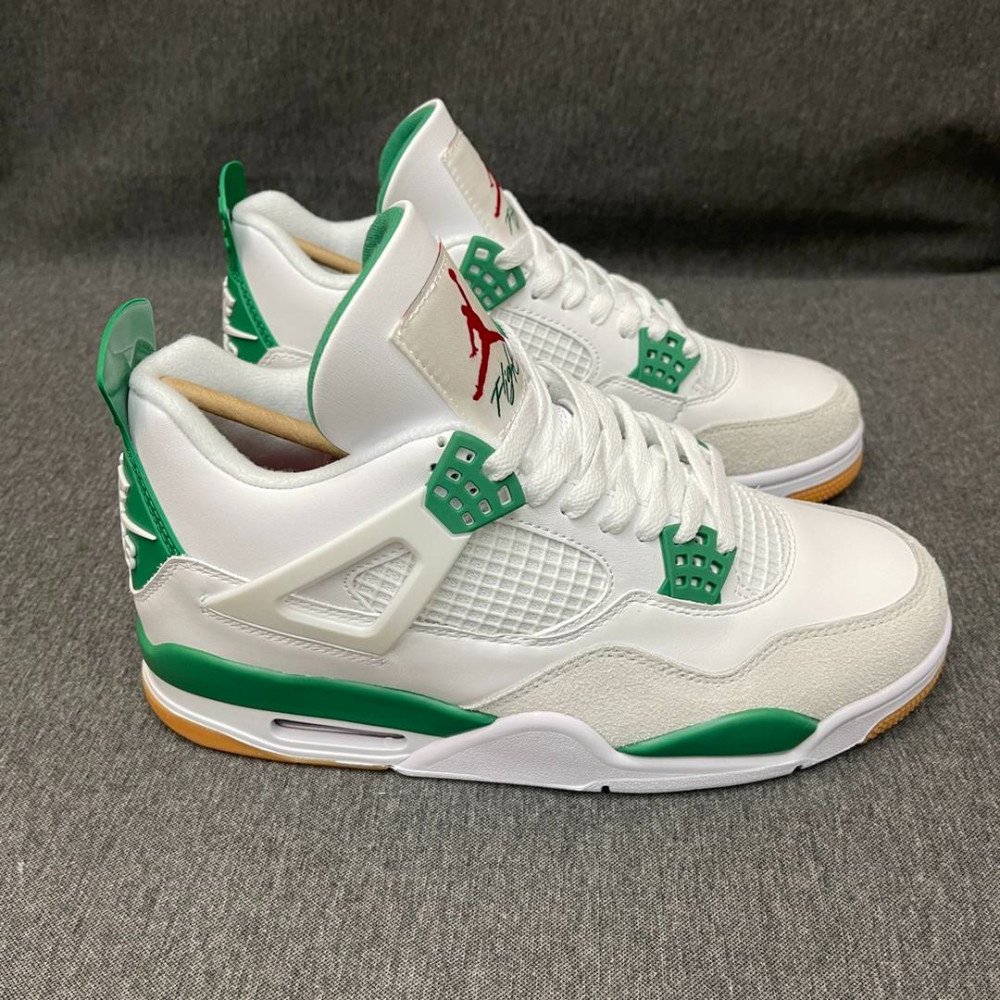 Air Jordan 4 Retro SP  Pine Green