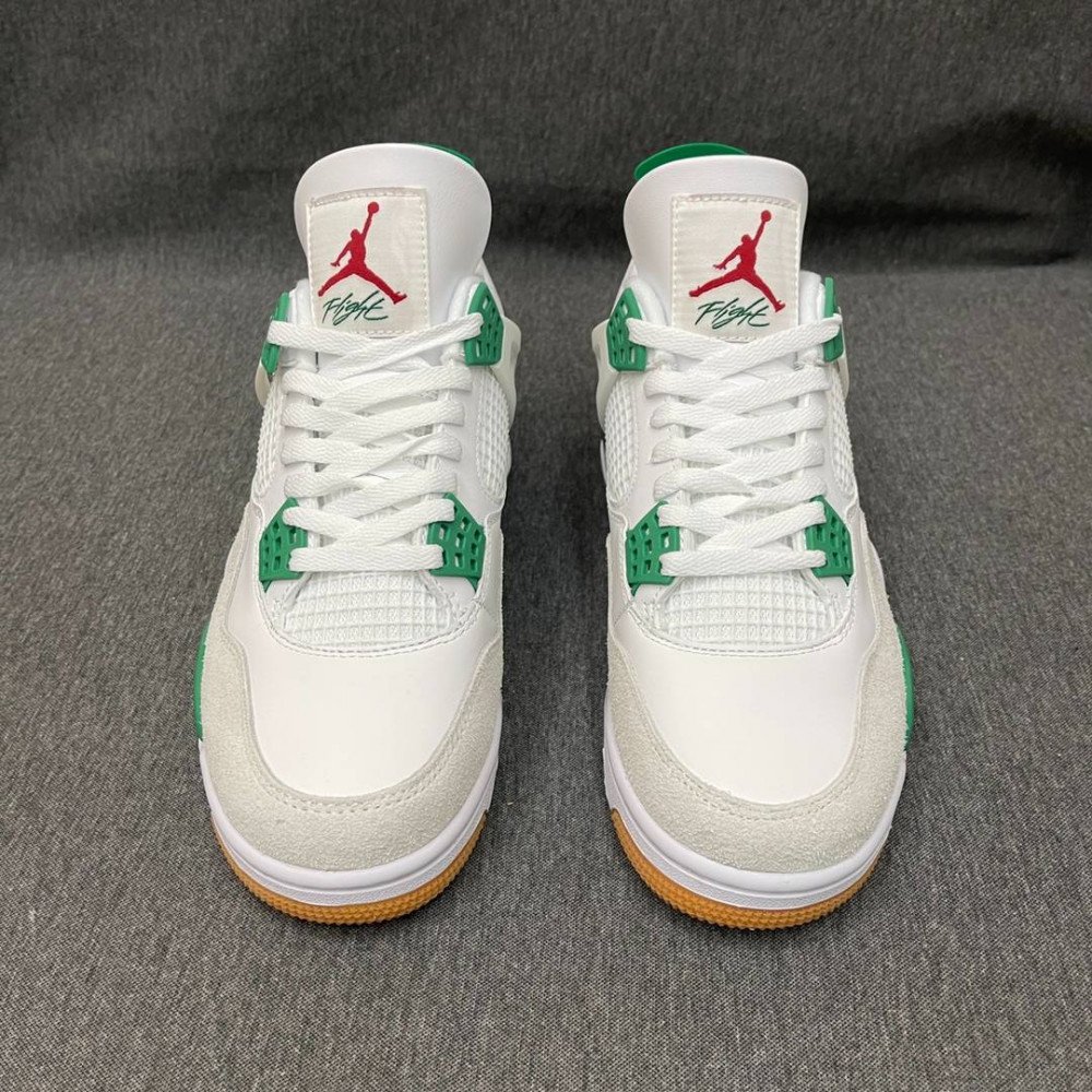 Air Jordan 4 Retro SP  Pine Green