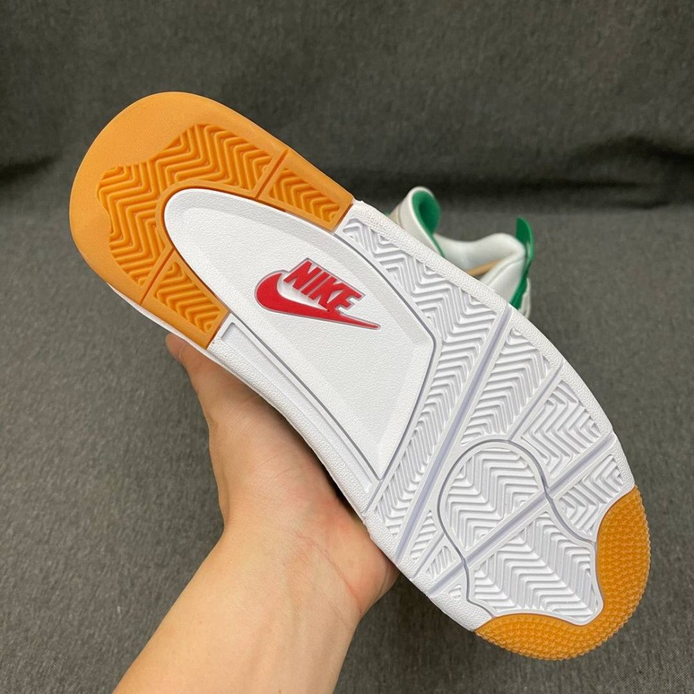Air Jordan 4 Retro SP  Pine Green