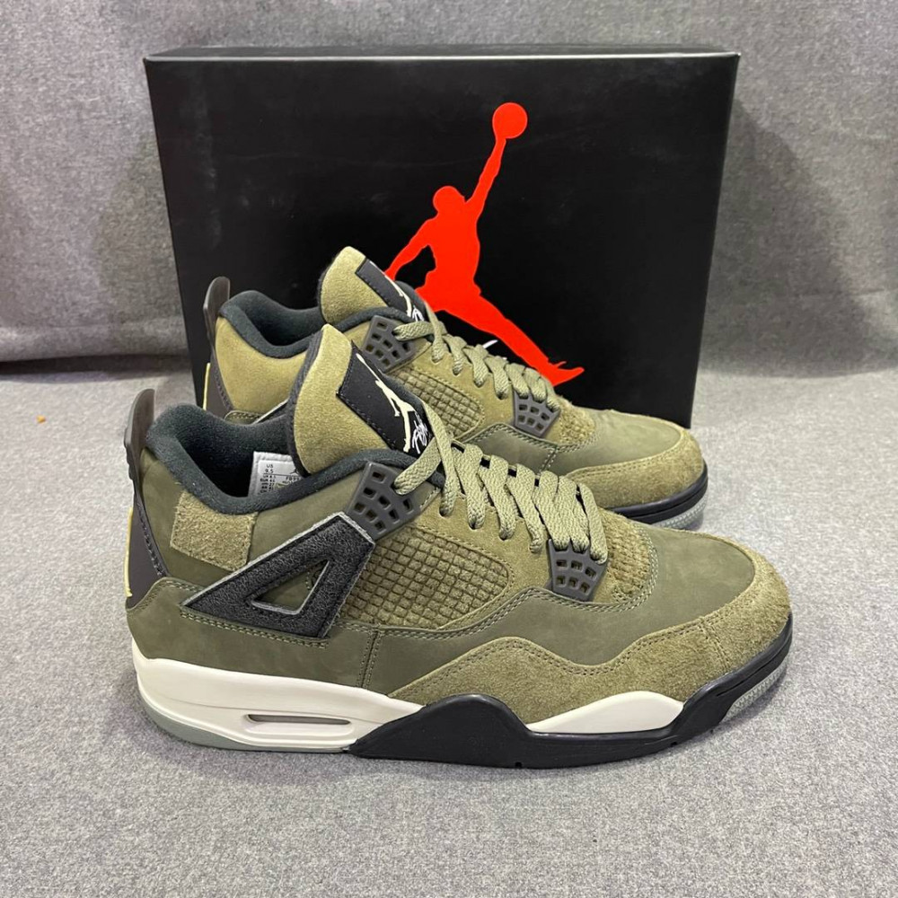 Air Jordan 4 x Undefeated  Deep Green  2025