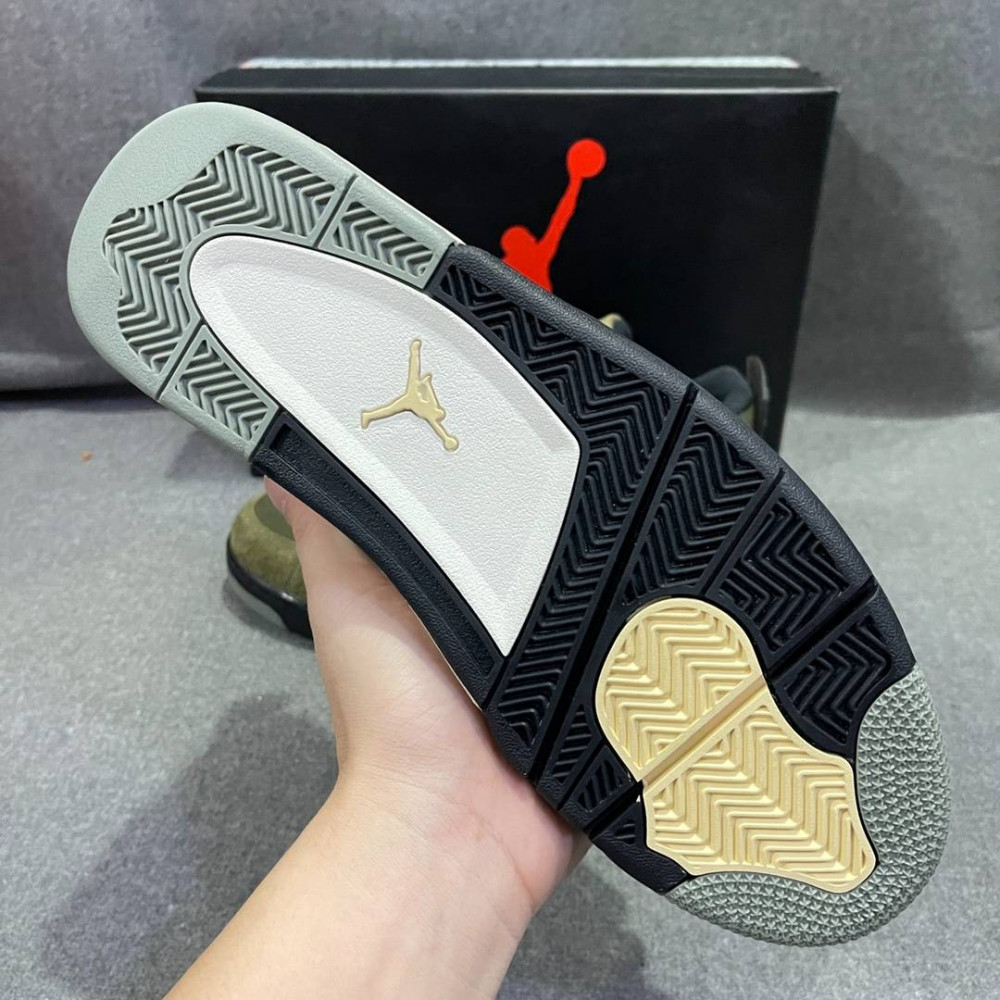 Air Jordan 4 x Undefeated  Deep Green  2025
