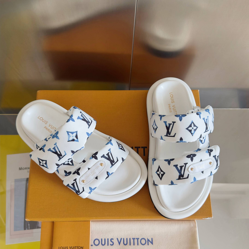 LV Pool Pillow Comfort-3
