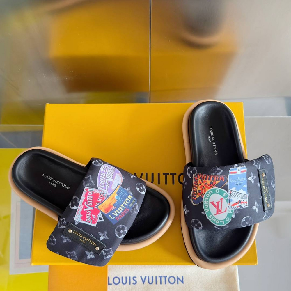 LV Pool Pillow Comfort-12