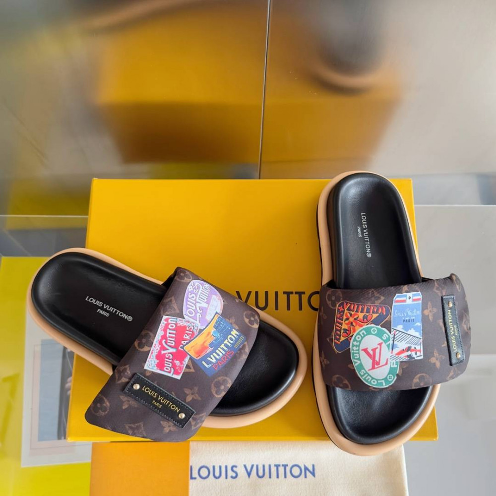 LV Pool Pillow Comfort-13