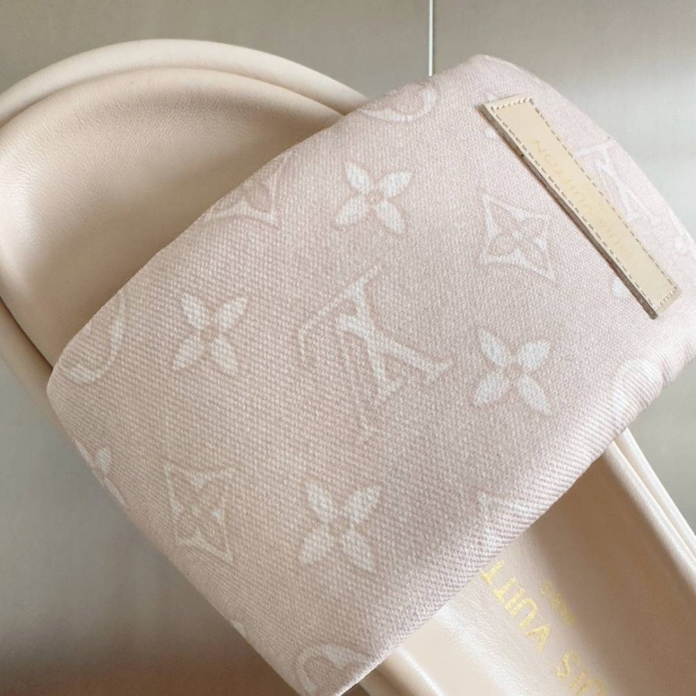 LV Pool Pillow Comfort-15 LV Pool Pillow Comfort-15