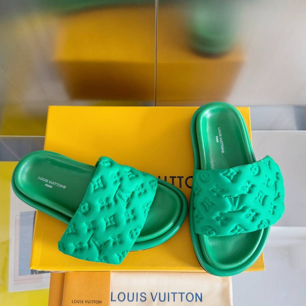 LV Pool Pillow Comfort-21