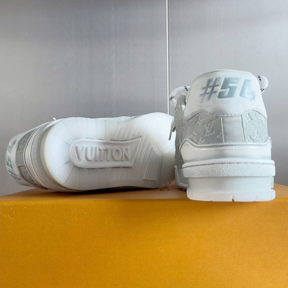 LV Trainer Wipe Color Gray Print-007 LV Trainer Wipe Color Gray Print-007