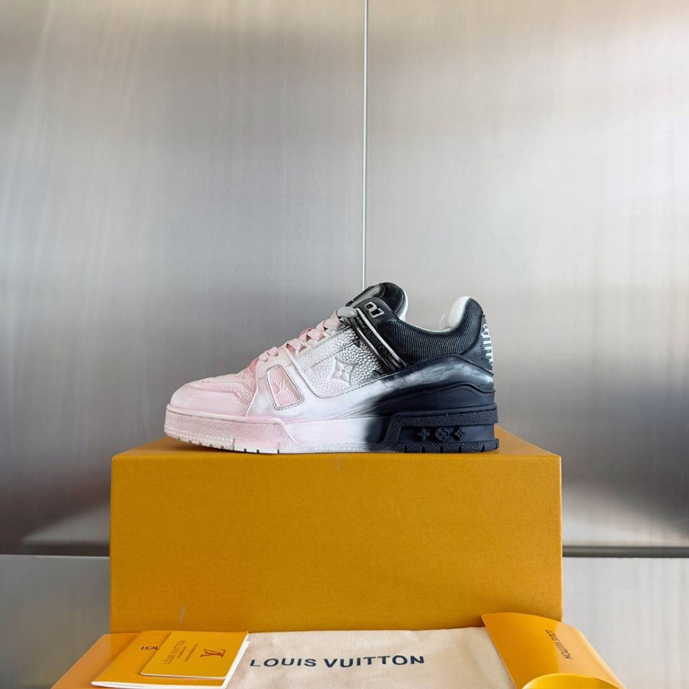 LV Trainer Wipe Color Black/Pink and White-015