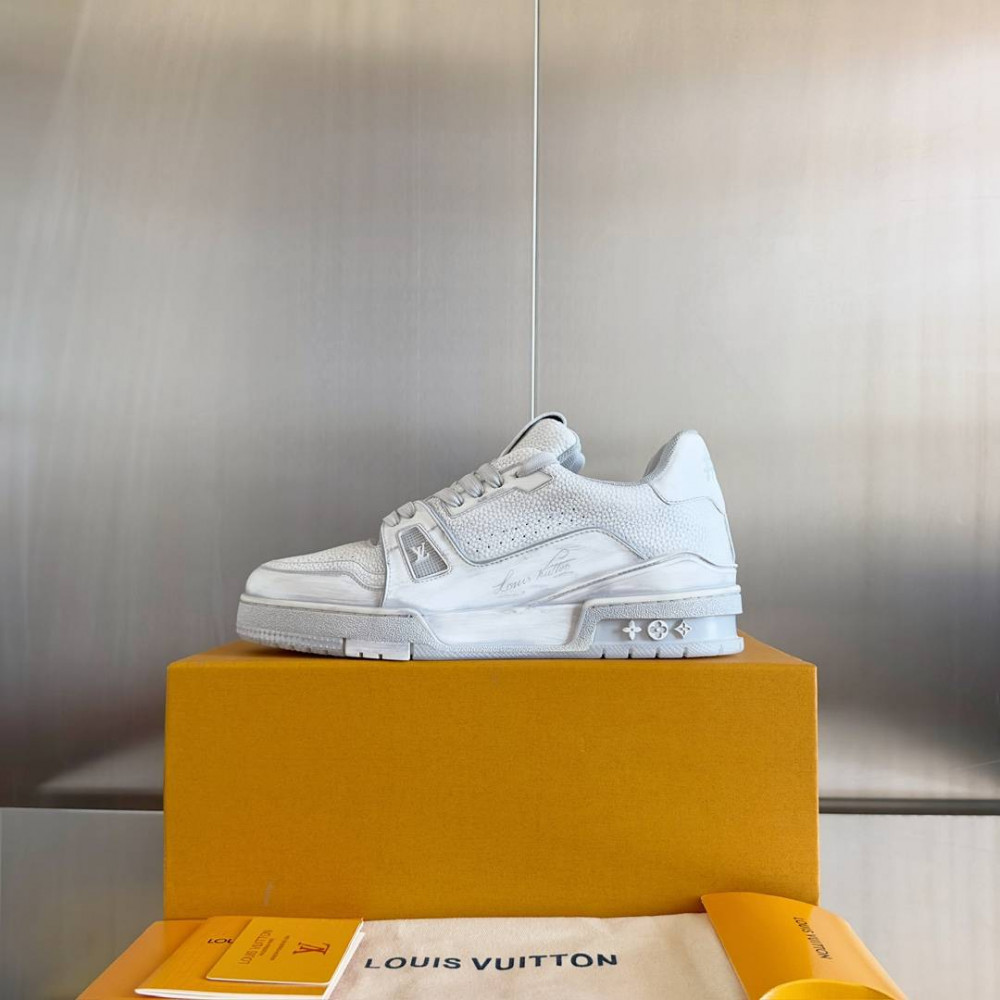 LV Trainer Wipe Color White Print-017