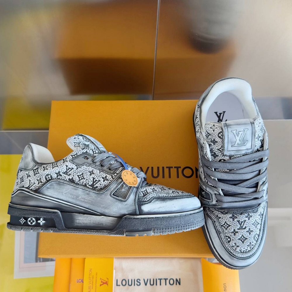 LV Trainer Wipe Color Black and White Print-020 LV Trainer Wipe Color Black and White Print-020