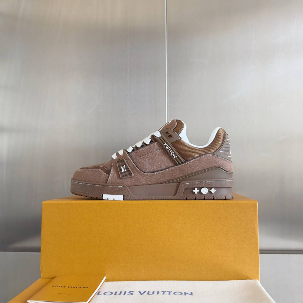 LV Trainer Brown-002