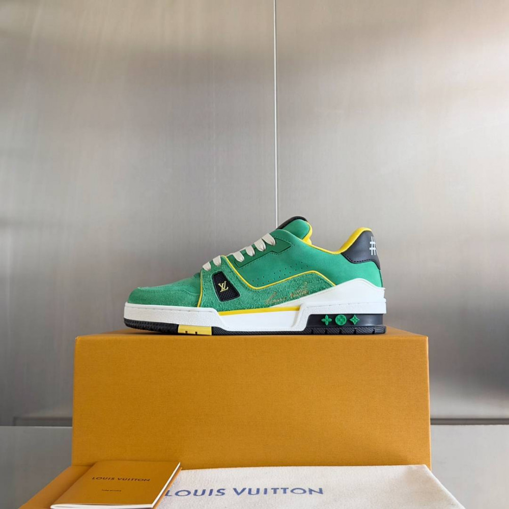 LV Trainer Sneaker Green-011
