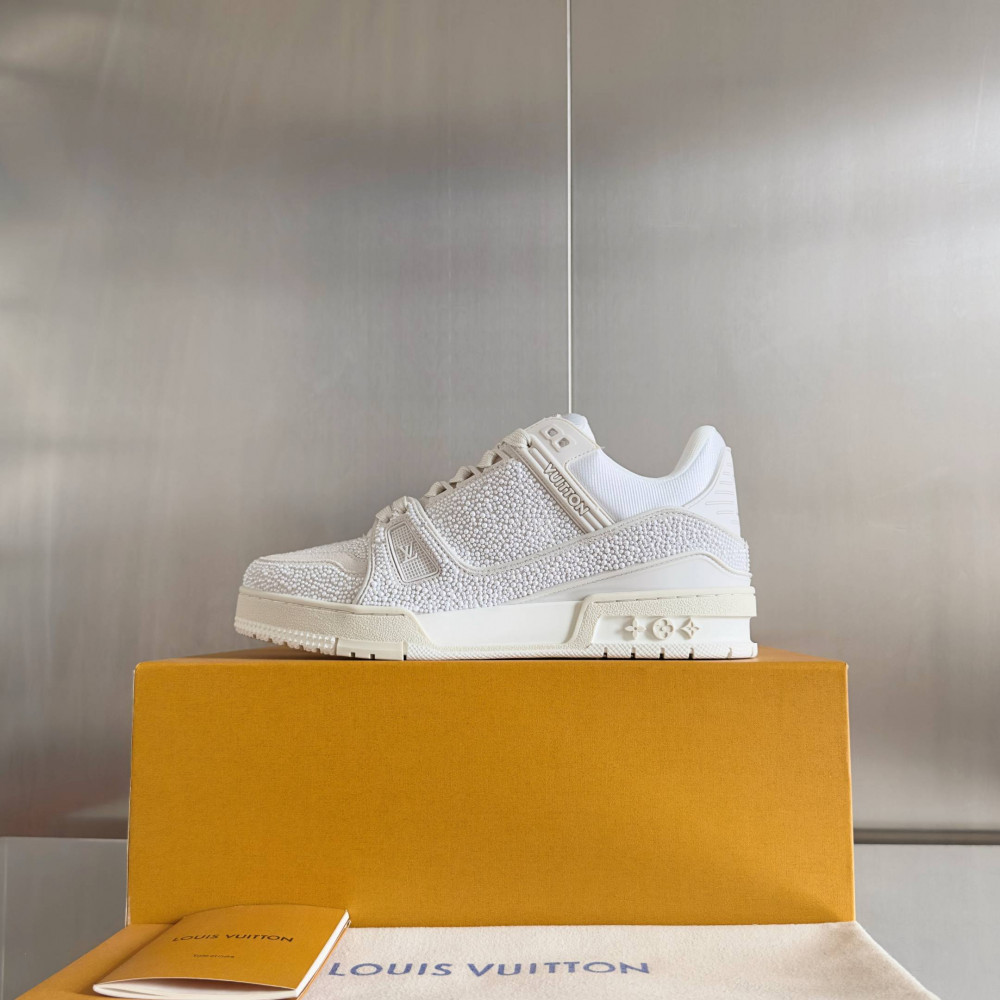 LV Trainer Sneaker Diamond White-019
