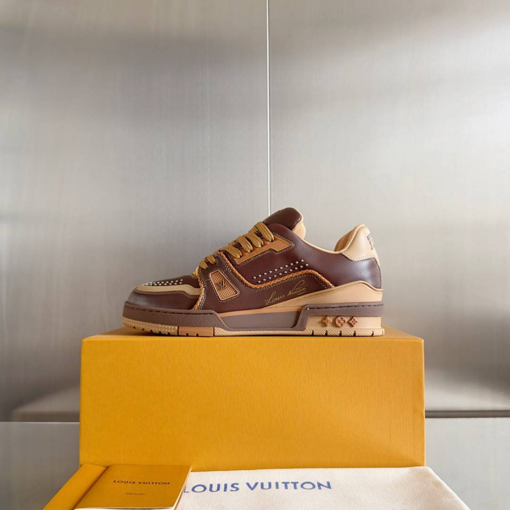 LV Trainer Sneaker Brown-040