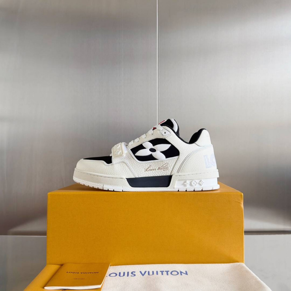 LV Trainer Sneaker Black and White-043