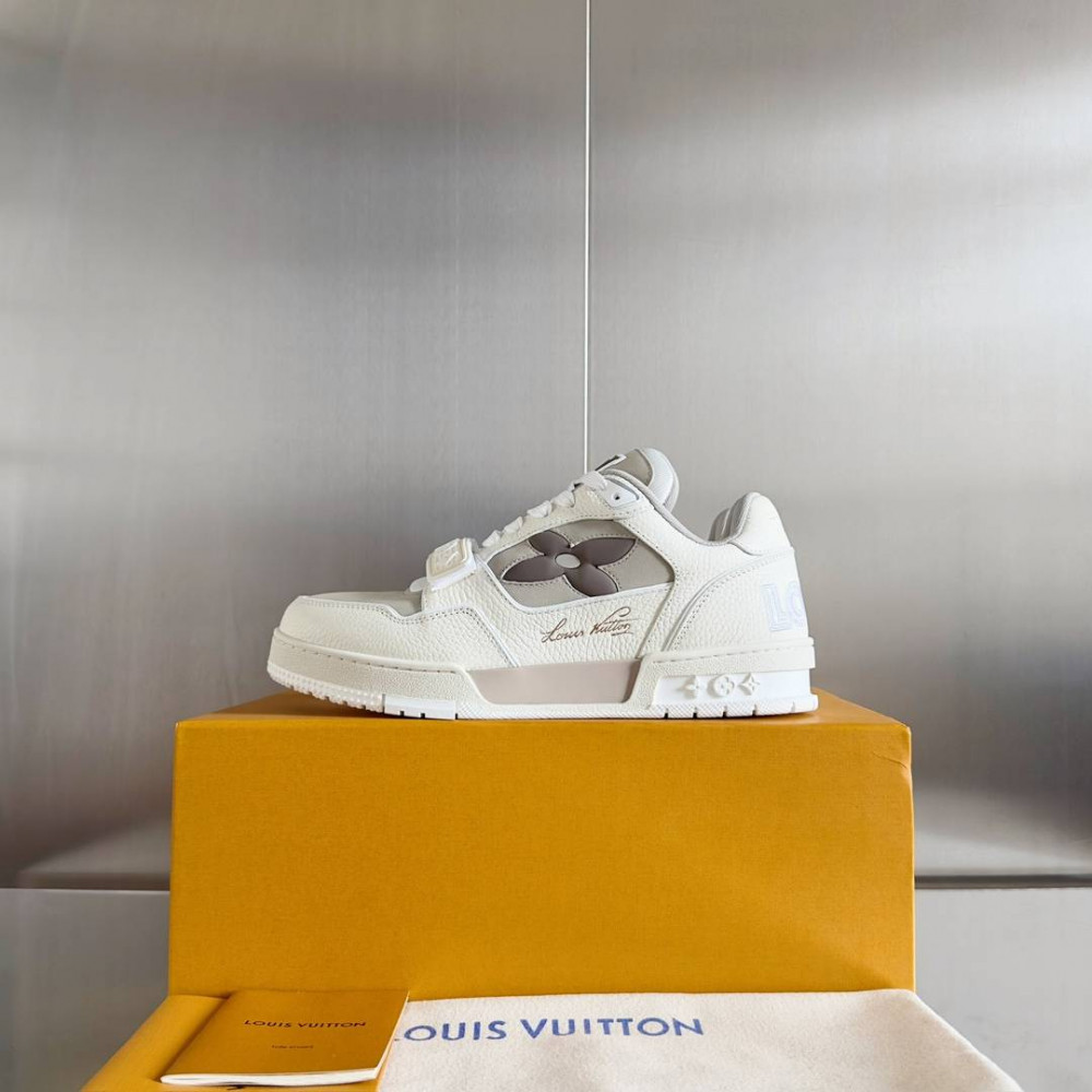 LV Trainer Sneaker White-044