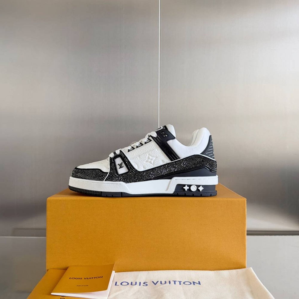LV Trainer Sneaker White Black Panda-073