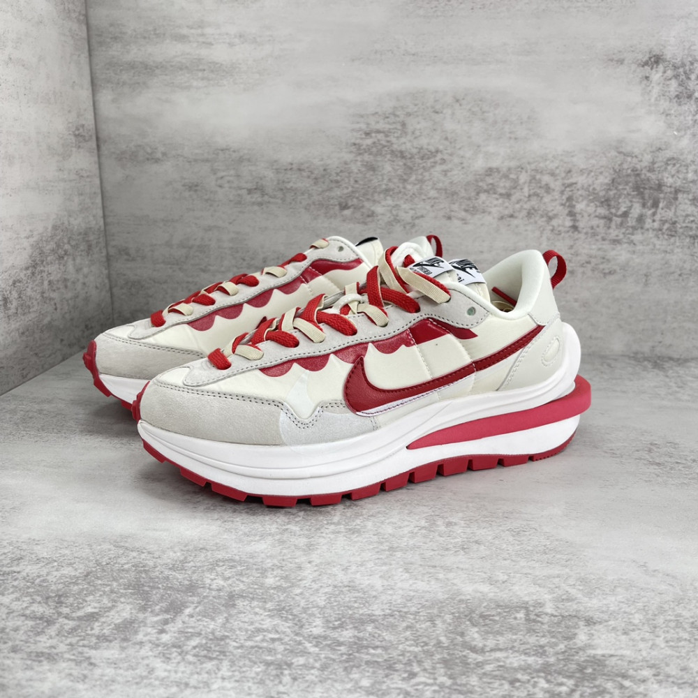 sacai x Nike VaporWaffle