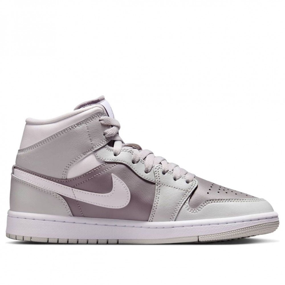 (WMNS) Air Jordan 1 Mid Photon Dust Atmosphere BQ6472-008 (WMNS) Air Jordan 1 Mid Photon Dust Atmosphere BQ6472-008