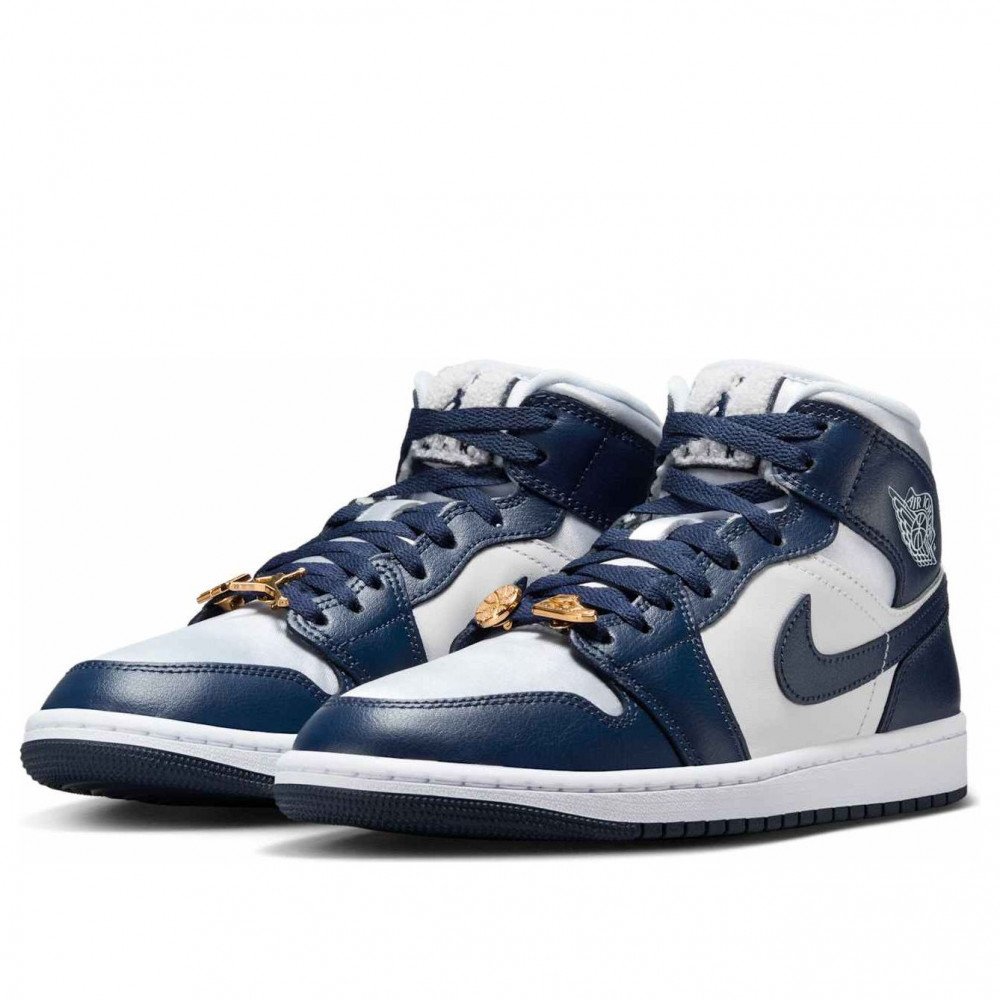 (WMNS) Air Jordan 1 Mid SE Football Grey White Midnight Navy FZ8777-044 (WMNS) Air Jordan 1 Mid SE Football Grey White Midnight Navy FZ8777-044