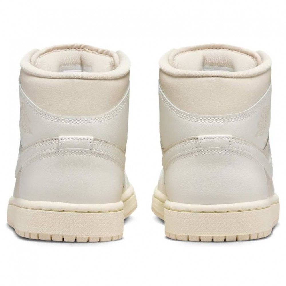 (WMNS) Air Jordan 1 Mid Legend Light Brown BQ6472-201 (WMNS) Air Jordan 1 Mid Legend Light Brown BQ6472-201