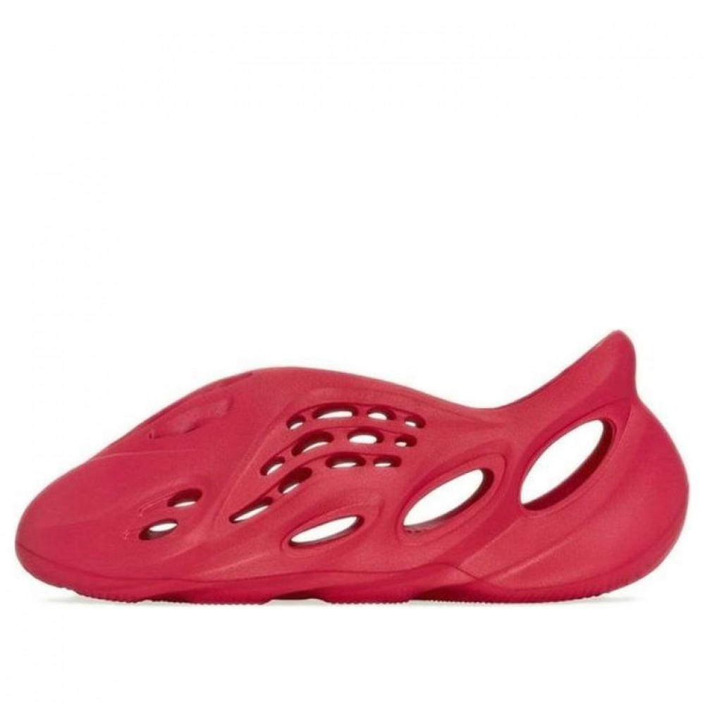 Yeezy Foam Runner  Vermilion  GW3355