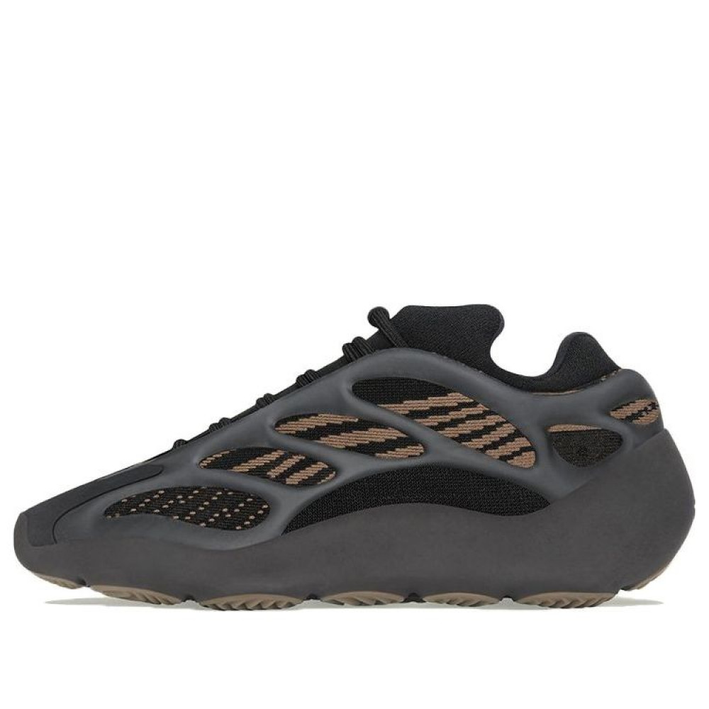 Yeezy 700 V3  Clay Brown