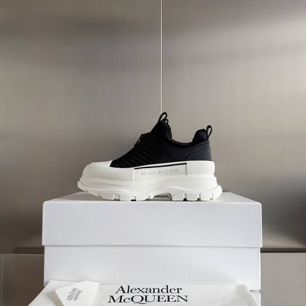 Alexander McQueen Tread Slick