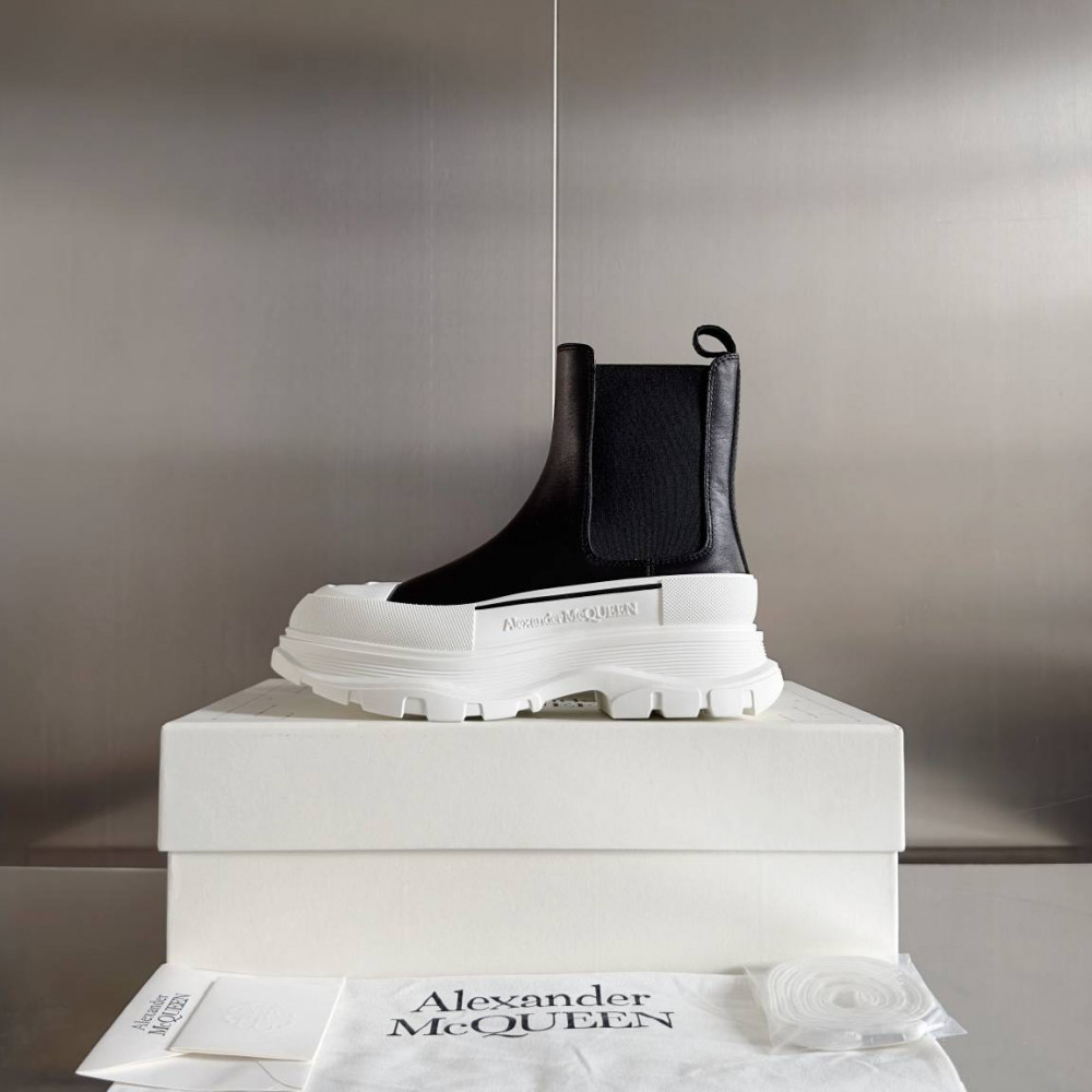 Alexander McQueen Tread Slick