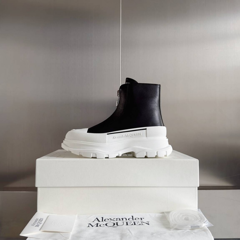 Alexander McQueen Tread Slick