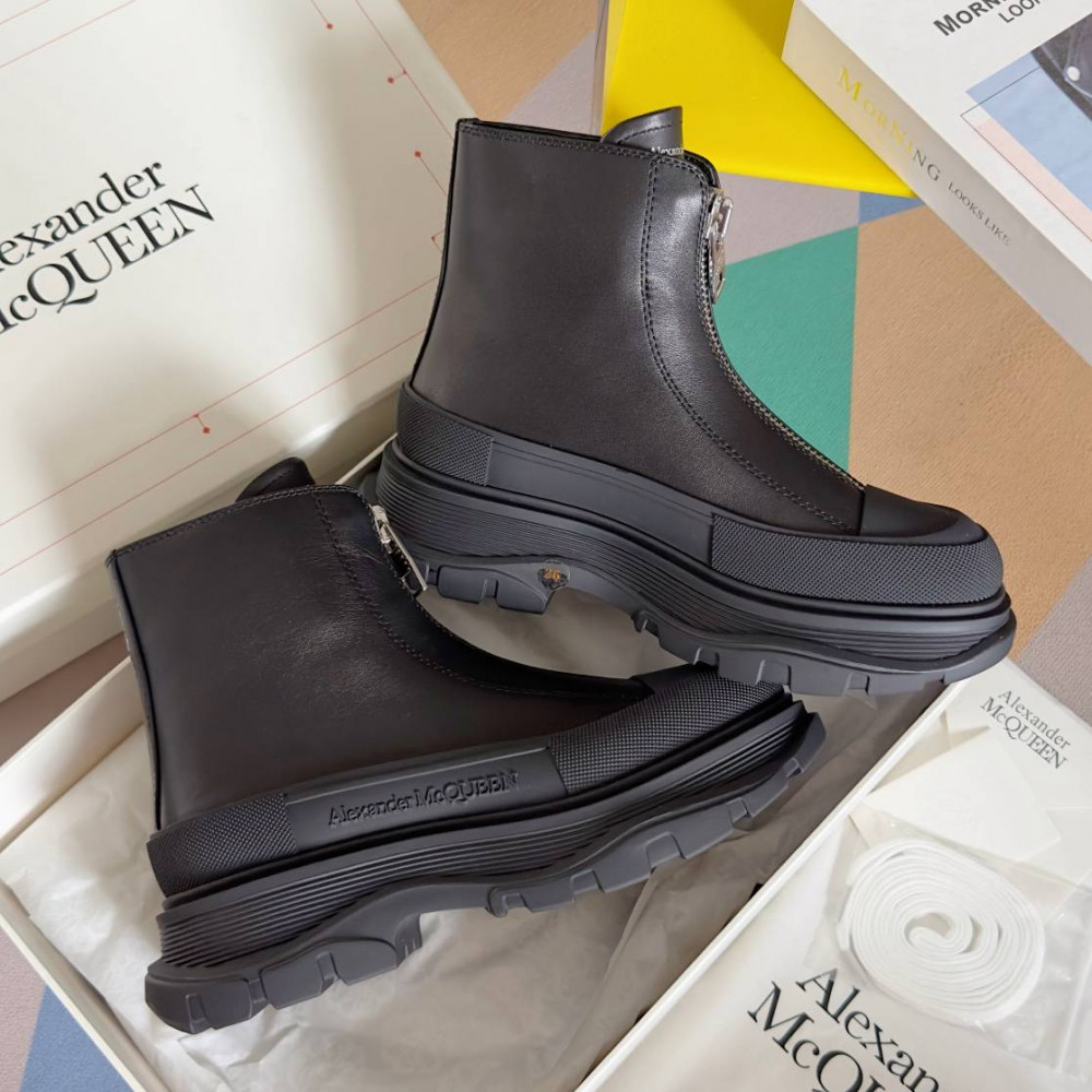 Alexander McQueen Tread Slick Alexander McQueen Tread Slick