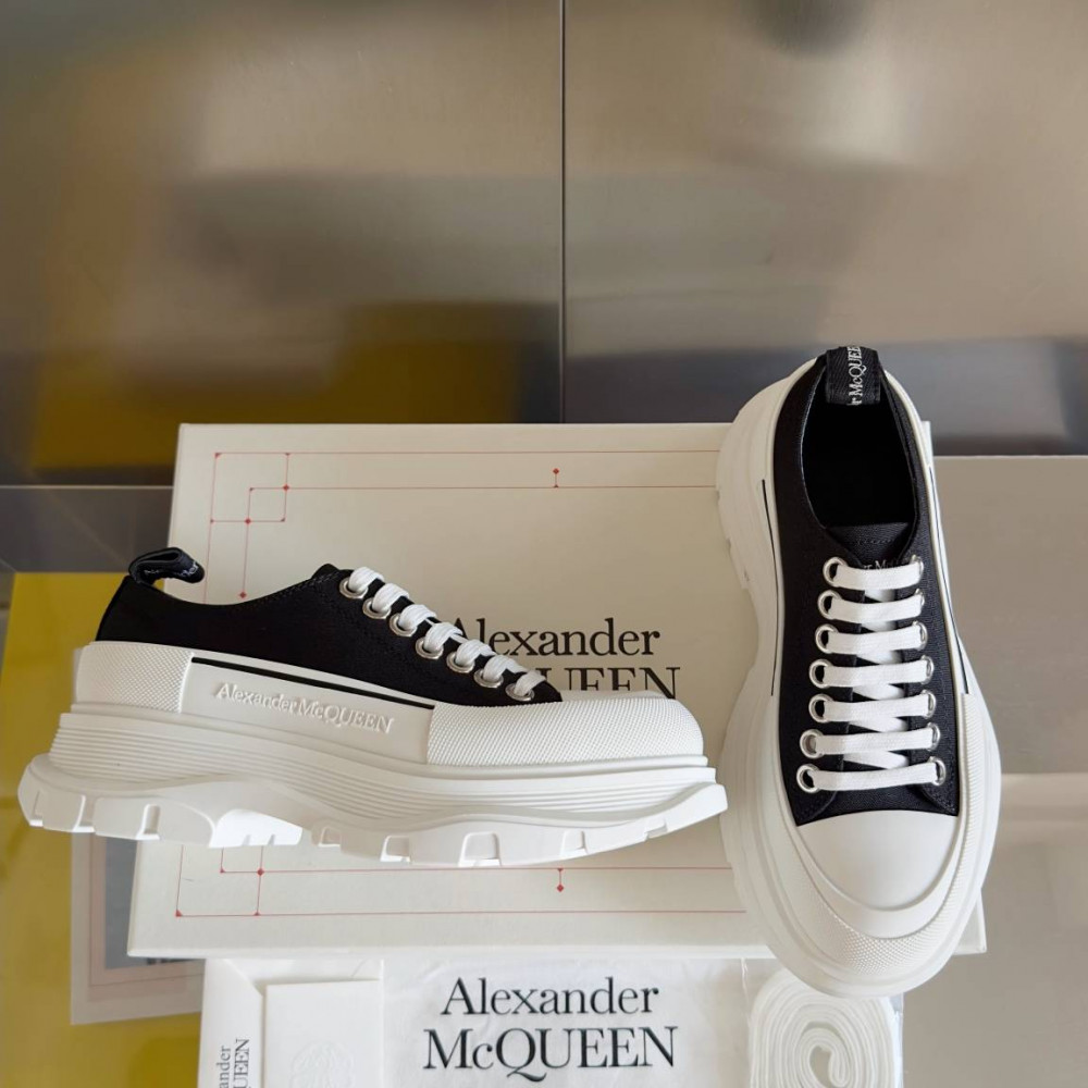 Alexander McQueen Tread Slick Alexander McQueen Tread Slick