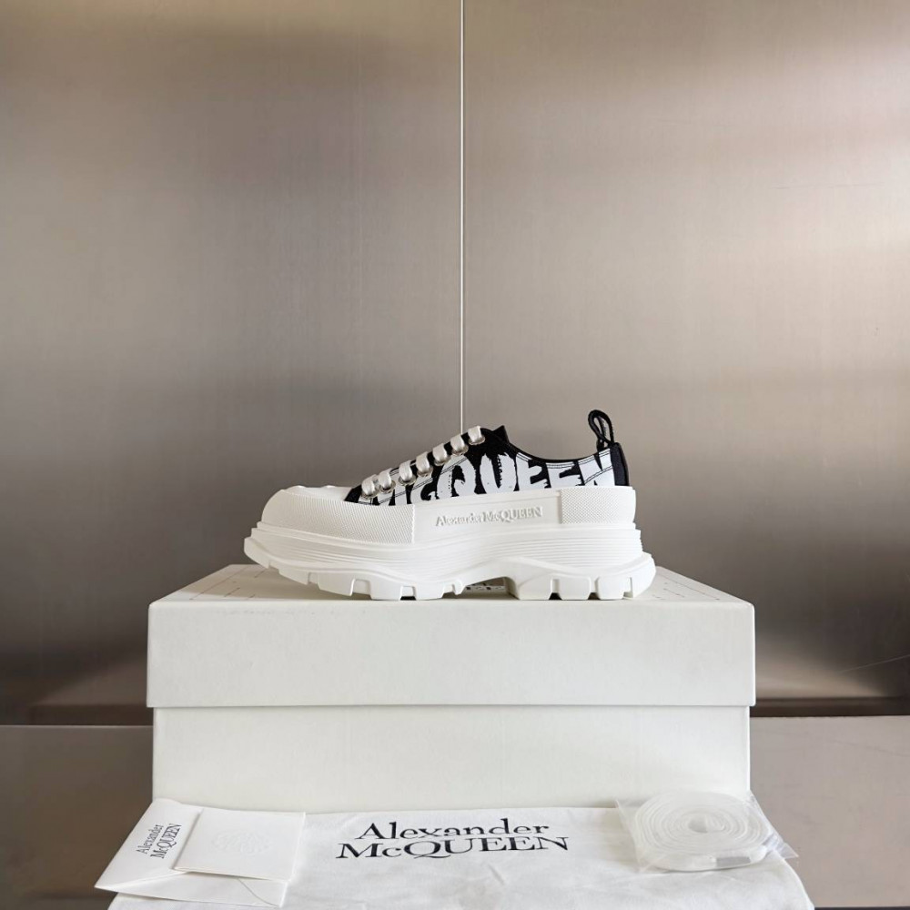 Alexander McQueen Tread Slick