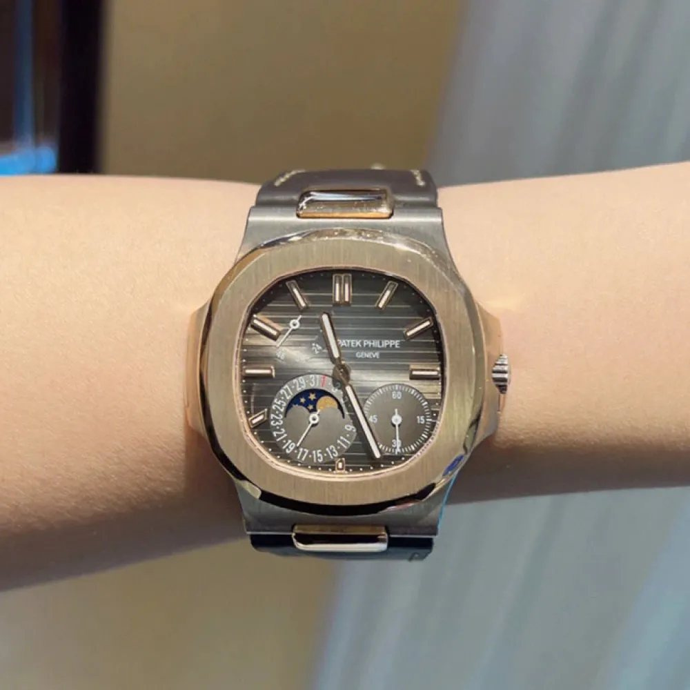 5712Gr-001 Patek Philippe Nautilus 5712Gr-001 Patek Philippe Nautilus