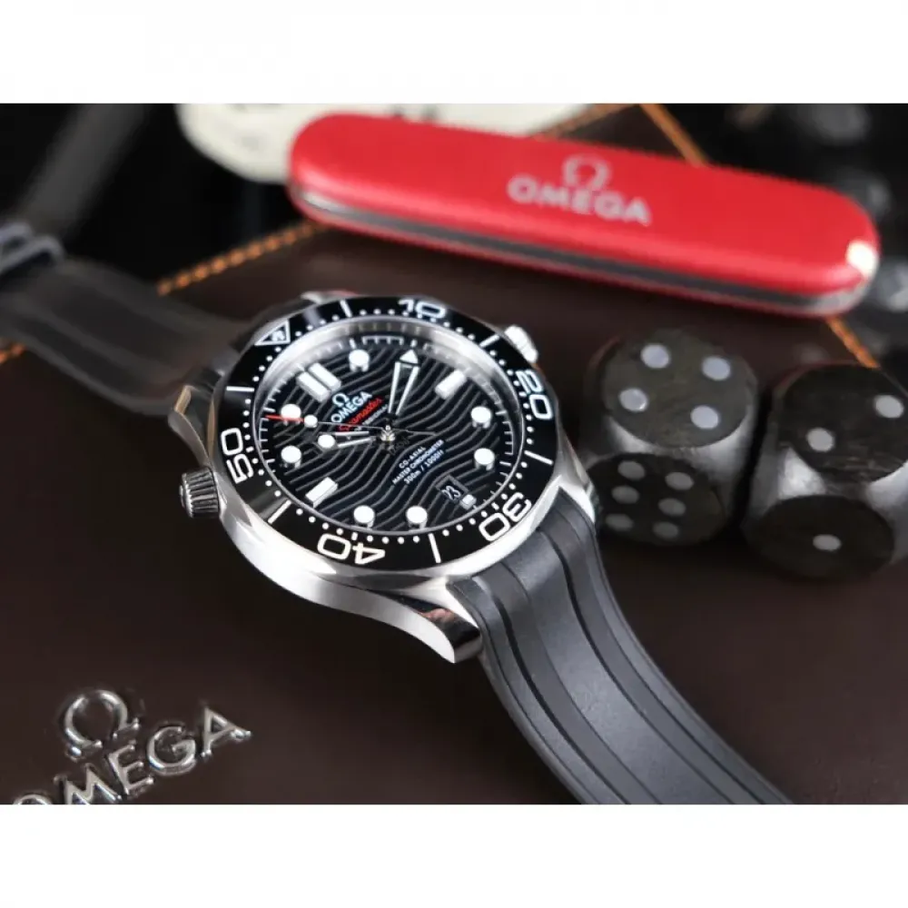 Diver 300M Co‑Axial Master Chronometer 42 MM