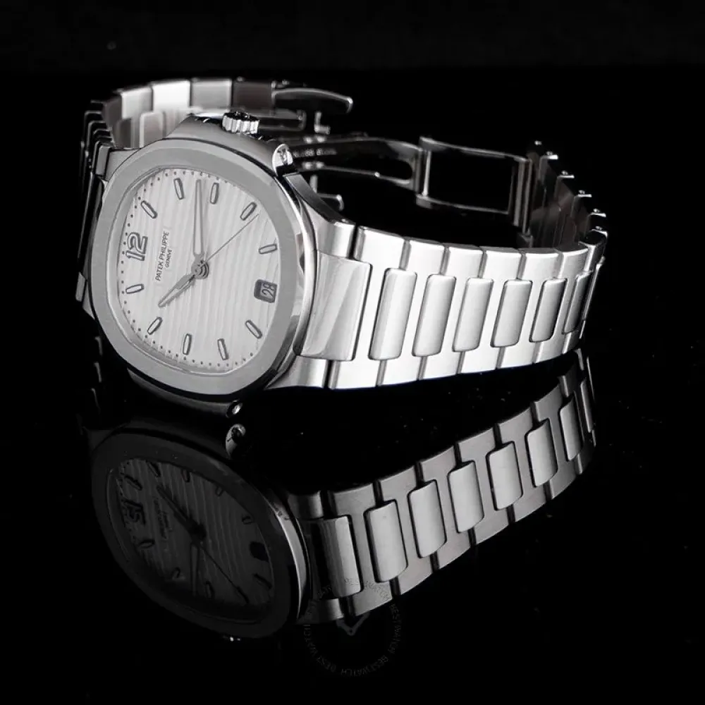 7118/1A – Patek Philippe Nautilus 7118/1A – Patek Philippe Nautilus