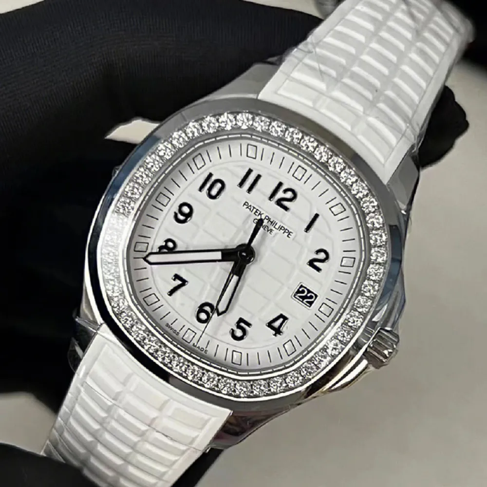 5267/200A-Patek Philippe Aquanaut 5267/200A-Patek Philippe Aquanaut
