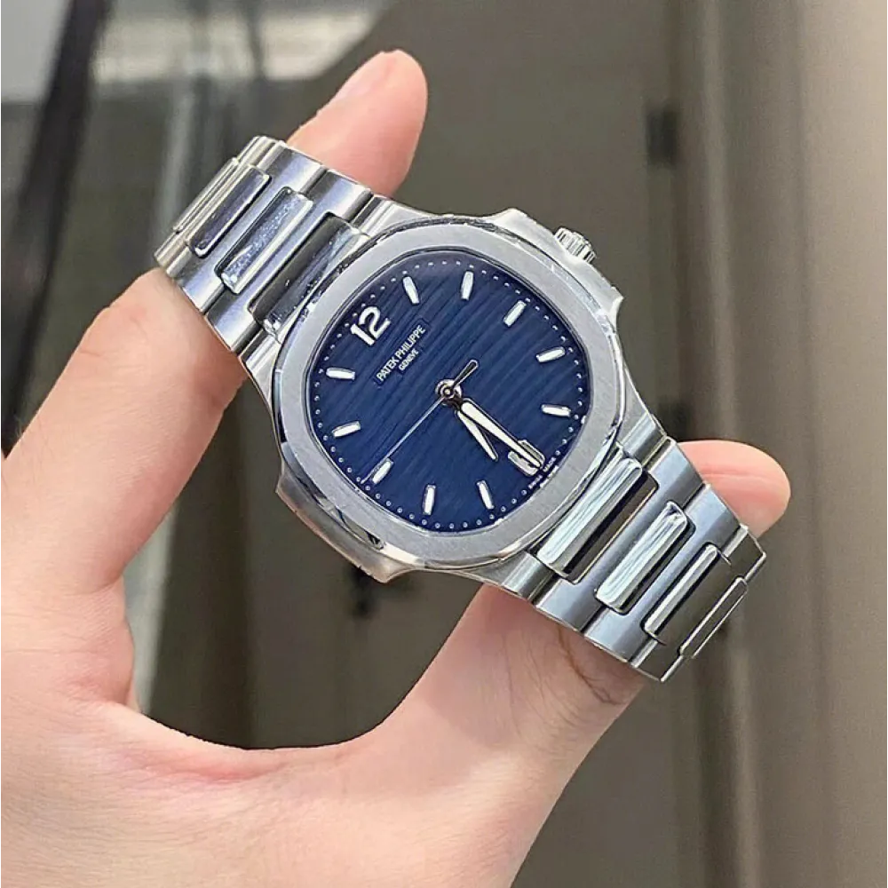 7118/1A-001 Patek Philippe- Nautilus-Women 7118/1A-001 Patek Philippe- Nautilus-Women