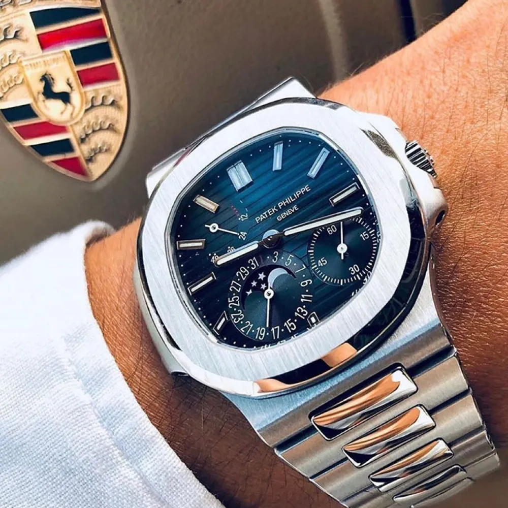 5712/1A Patek Philippe- Nautilus 5712/1A Patek Philippe- Nautilus